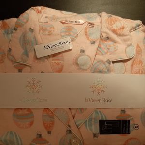 La Vie en Rose. Multi-Coloured Pink Ornaments. Pajama set.